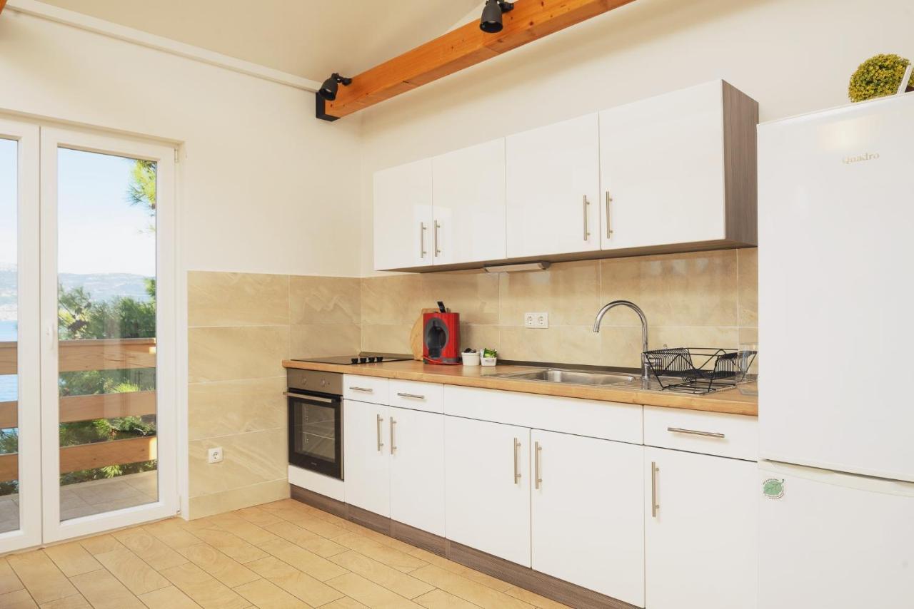 טרוגיר Villa Bua - Beautiful Seafront Apartments מראה חיצוני תמונה